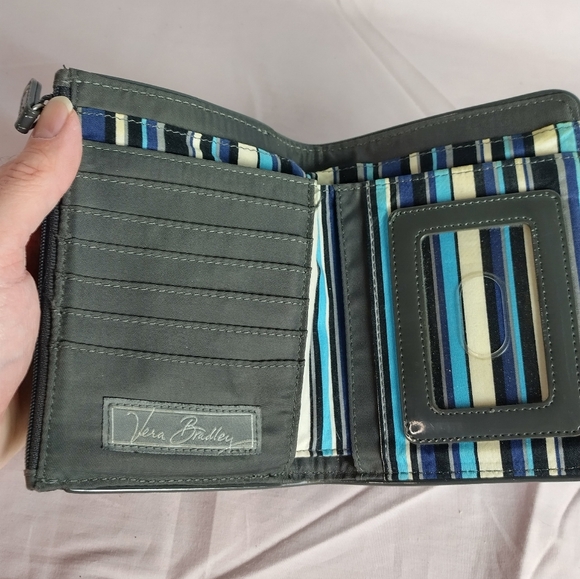 Vera Bradley Gray Quilted Organizer Wallet Magnetic Snap Closure - Picture 7 of 15